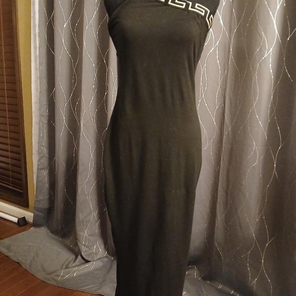 Chic Black Maxi Dress with Geometric Detail